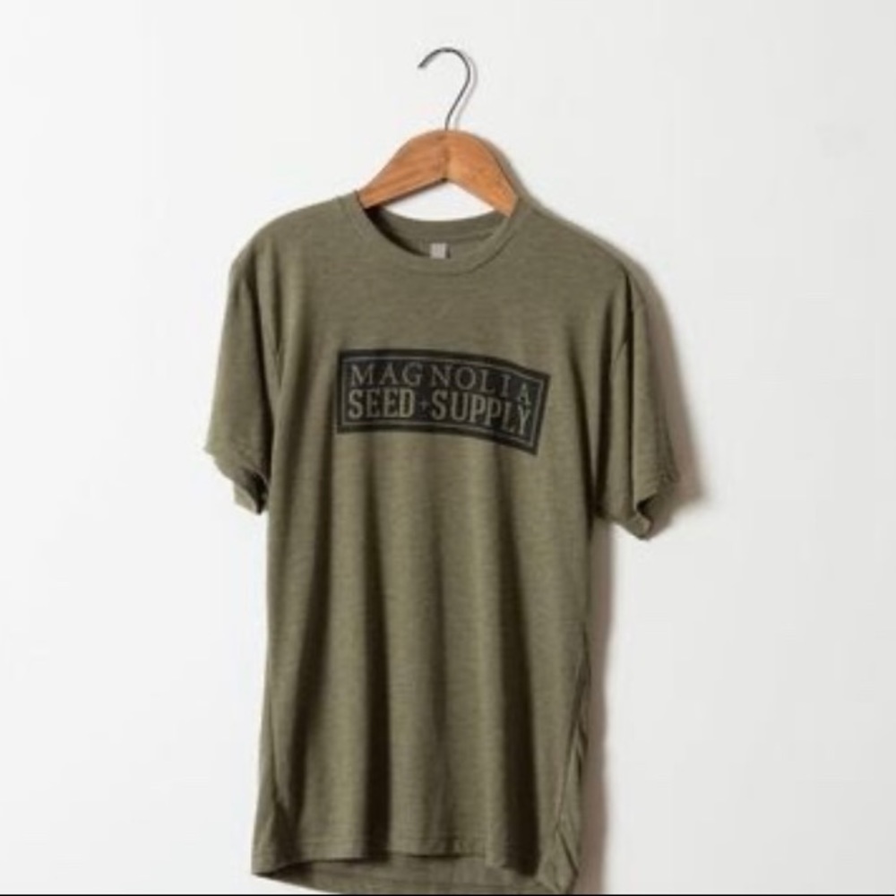 GREEN MAGNOLIA SEED + SUPPLY T-SHIRT
